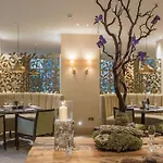 Careys Manor Hotel & Senspa 